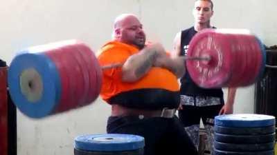 370 kg Zercher Shrugs.