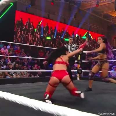 Jazmyn Nyx vs. Dani Palmer