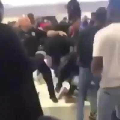 Craziest school fight I’ve seen so far Lmao.