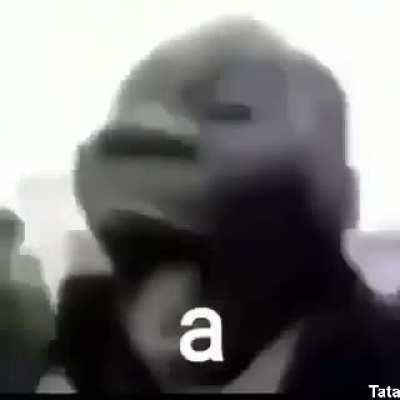 Alguém sabe o nome dessa MUSICA? eu já procurei em todos os lugares da internet e não acho o nome dela