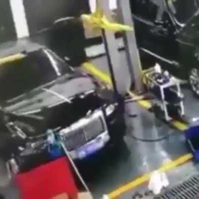 Лучше так чем платить за ролс-ройс