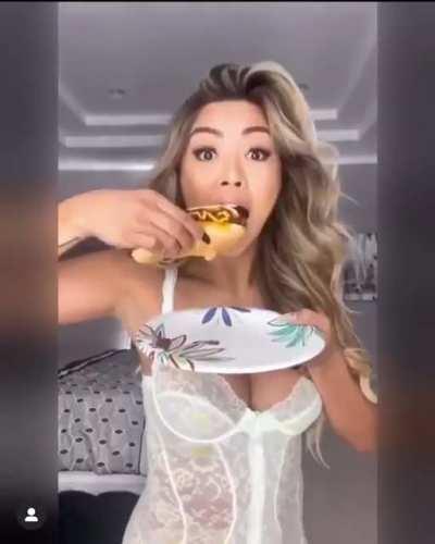 🥴 Lingerie loop 👙