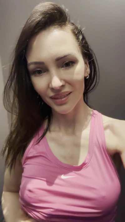 [F] was so horny in the gym today