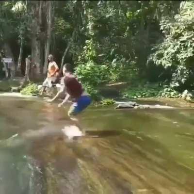 A bunch of foot surfers.