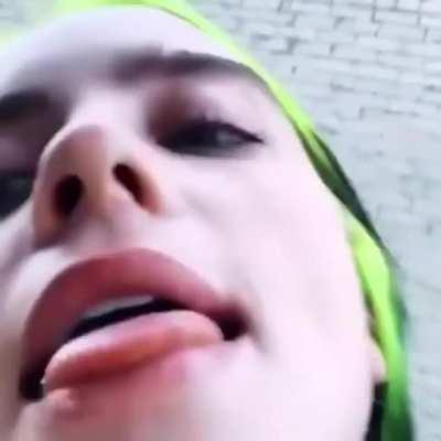 Just dropping that tongue down on you 👅