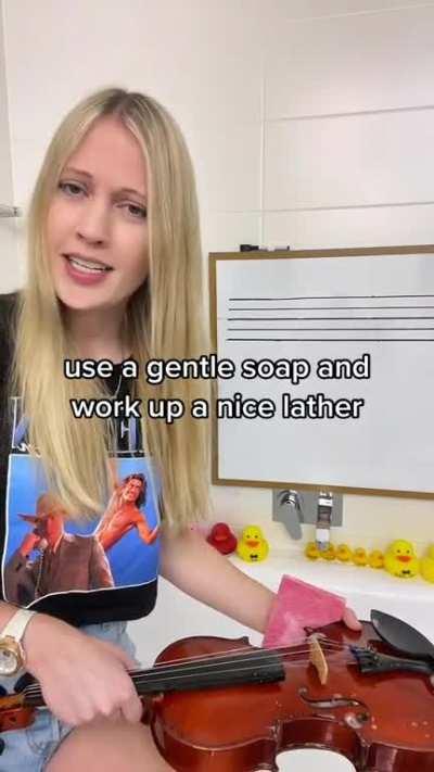 How to wash your violin