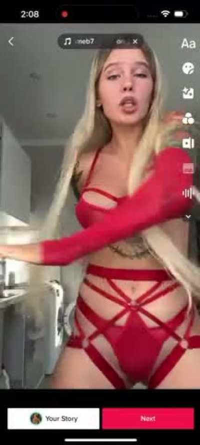 In the mood to send nudes