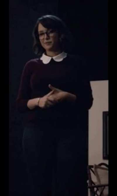 Milana Vayntrub hoping you’ll let her intern for you…