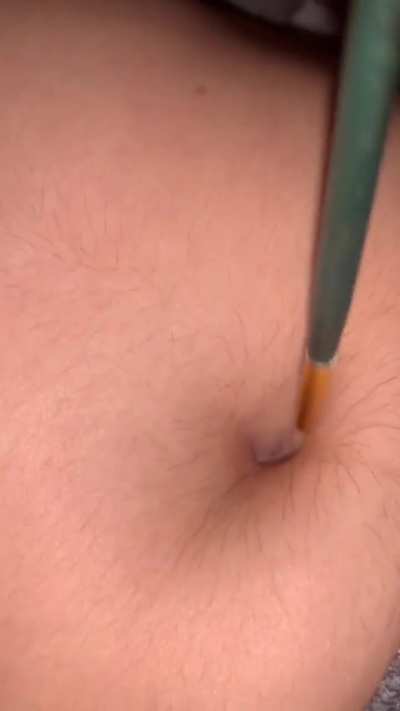 Ariel 8 Minute Bellybutton Tickle 