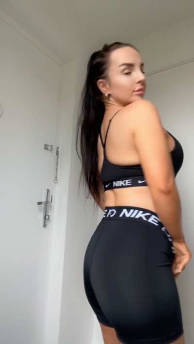 Are you a boob or bum man? 