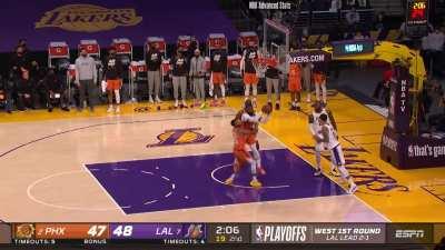 [Highlight] Kuzma thinks he's Caruso