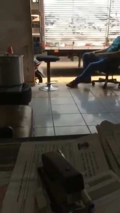 Paga um milho cozido