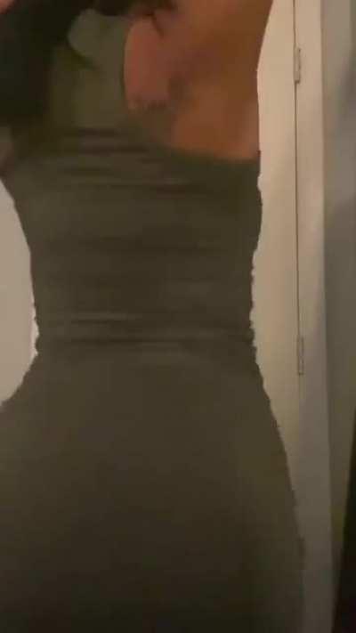 Clapping so hard she clench her teeth