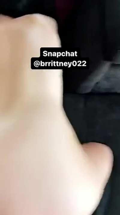 I want a random redditor to fuck me raw :)