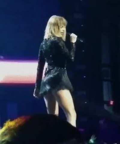 This is just straight out sexy!