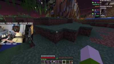 Tubbo (2.7m subs) knows about The owl house! (plays theme song)