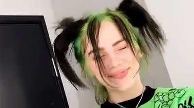 Love her hair & she’s a cutie