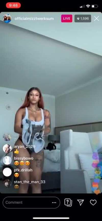 Mizztwerksum ig live 05/13/19