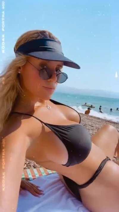 I can see the horizon through those gaps