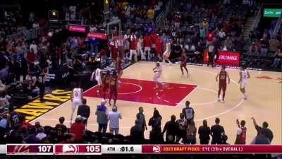 [Highlight] ATL Hawks Trent Forrest buzzer beater and1 layup to help secure the W