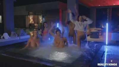 WeLiveTogether - New Place, New Personalities