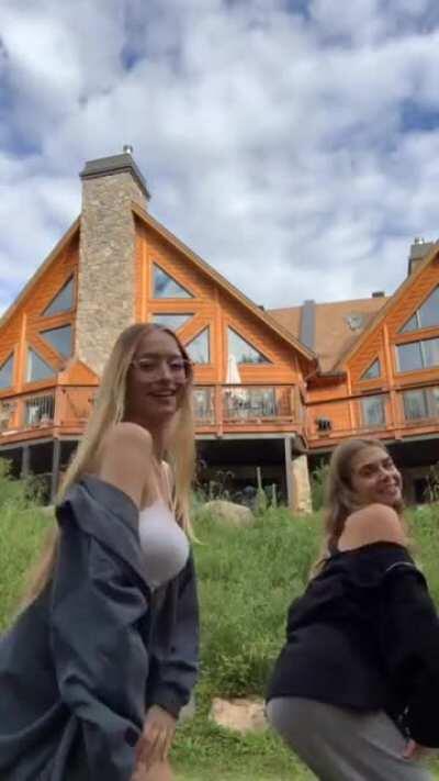 Real big titties, these double DDs🥵💦