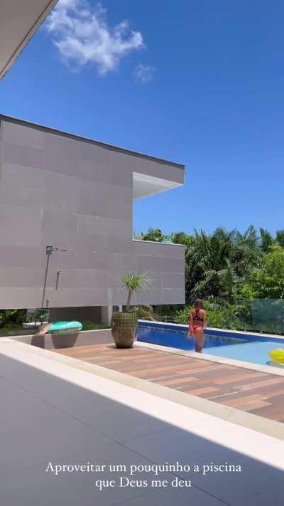 Tá longe mas da pra ver