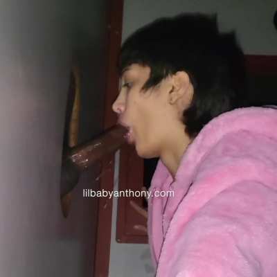 I love glory holes! 🕳