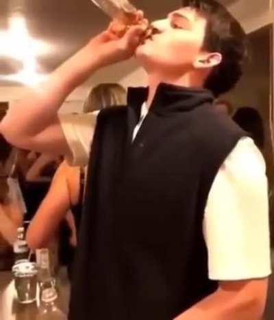 When you go to a party but don't have all that time to waste because you have a wow raid at 1am