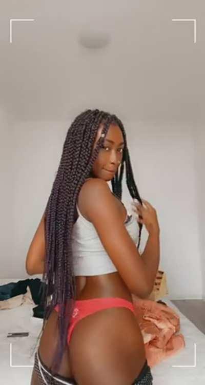 I want to fuck a lucky redditor 💕