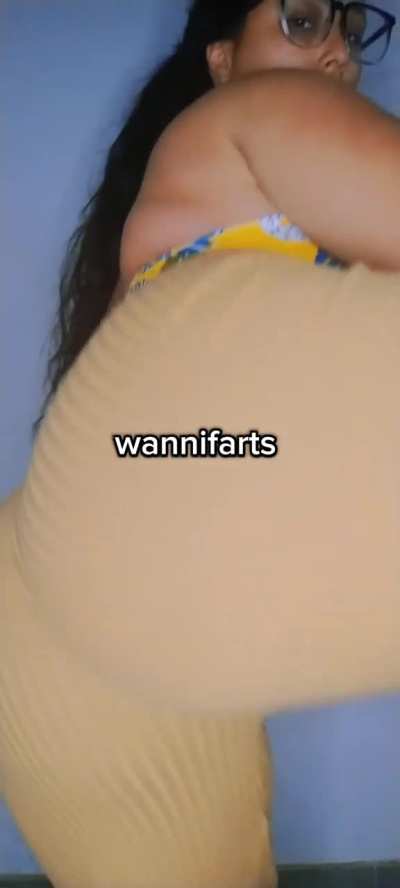 At what point did you start with this dirty fart fetish, do you like to watch your ass vibrate, smell it and then lick it? 