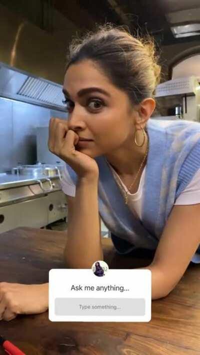 What are you asking Deepika Padukone? 💦😘