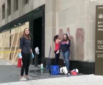 I just found out that hotdogs don't actually have dogs in them (Karen)