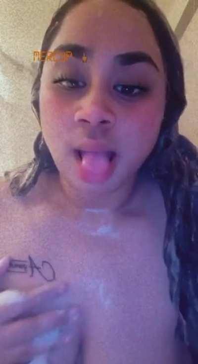 Titty So BIG it be hanging like a nutsack 👍