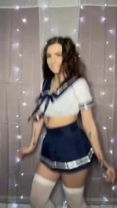 Cutie with a booty.......