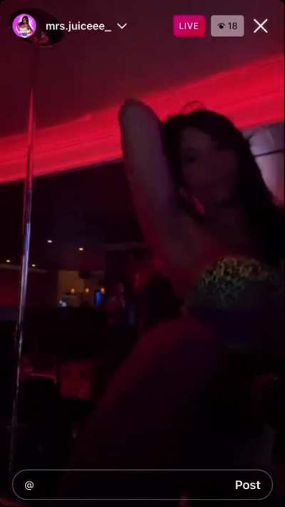 Live 😩😩😍