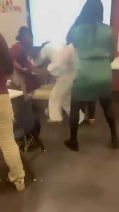 Fight in over a chair 🤦‍♂️