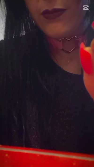 Does hand crush count? 🤭