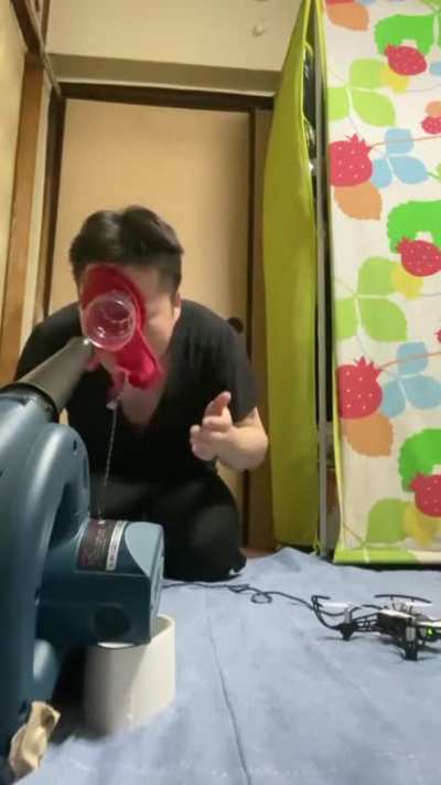 This brings a new meaning to the tablecloth game