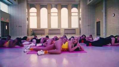 Dua Lipa gives you a hard handjob