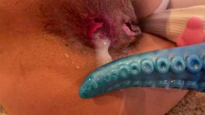 My asshole is a bit tired after being used all week but she’s being a trooper