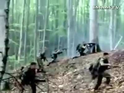 Intense Combat Footage: Kadyrovite gets Headshotted by Chechen Mujahideen (Early 2000s)