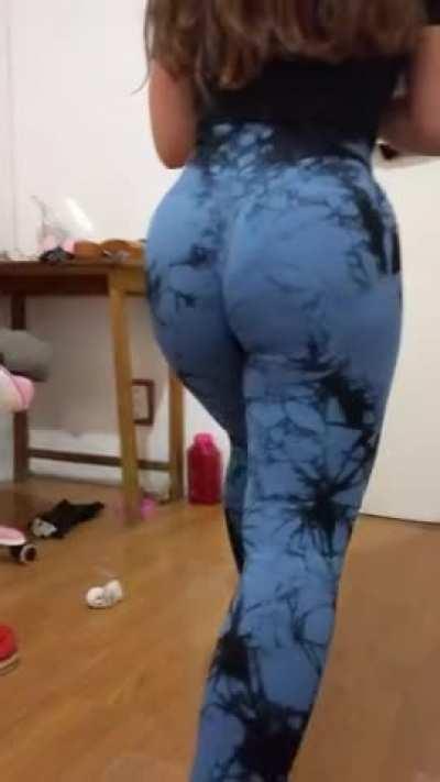 This is how i do it when i don't go to the gym...