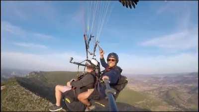 Aerial refueling in nature be like