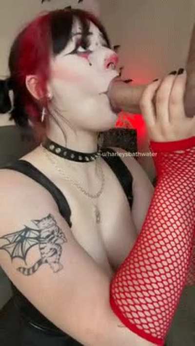 Your goal this Halloween should be to get head from a clown girl :p