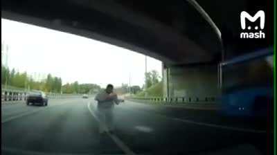 Road rager wins a Flare in the chest