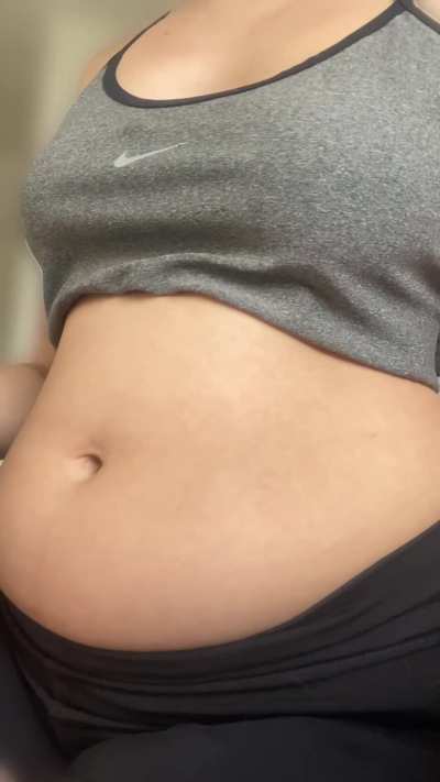 Glowing goddess womb ready to be worshipped.