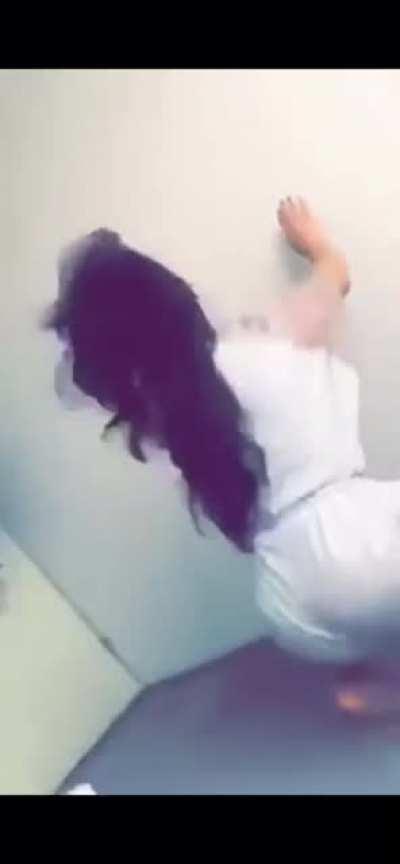 selma twerk