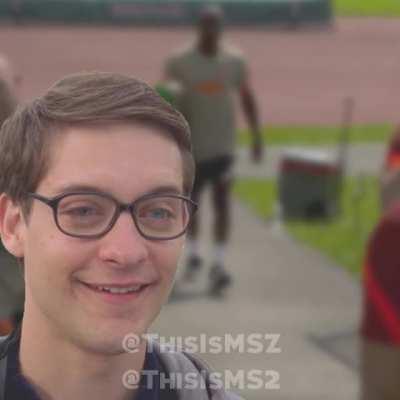 Virgil van Dijk waves