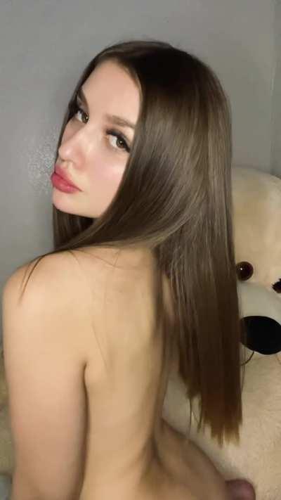 18F 5'2 and ready to be kissed and licked, your type?